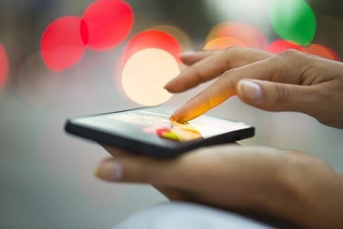 Why We're Addicted To Our Smartphones, But Not Our Tablets